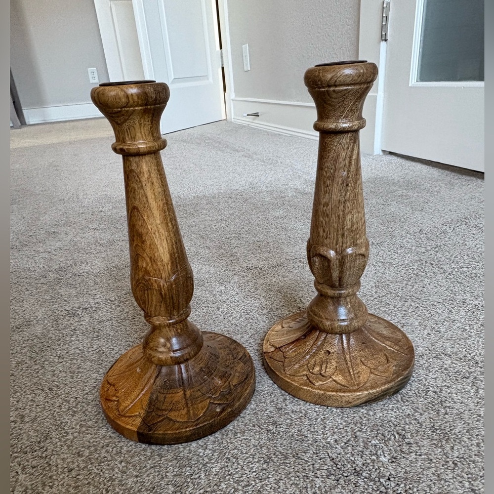 Vintage‎ Wooden Carved Candle Holders with Felt Protective Holders - Picture 2 of 7